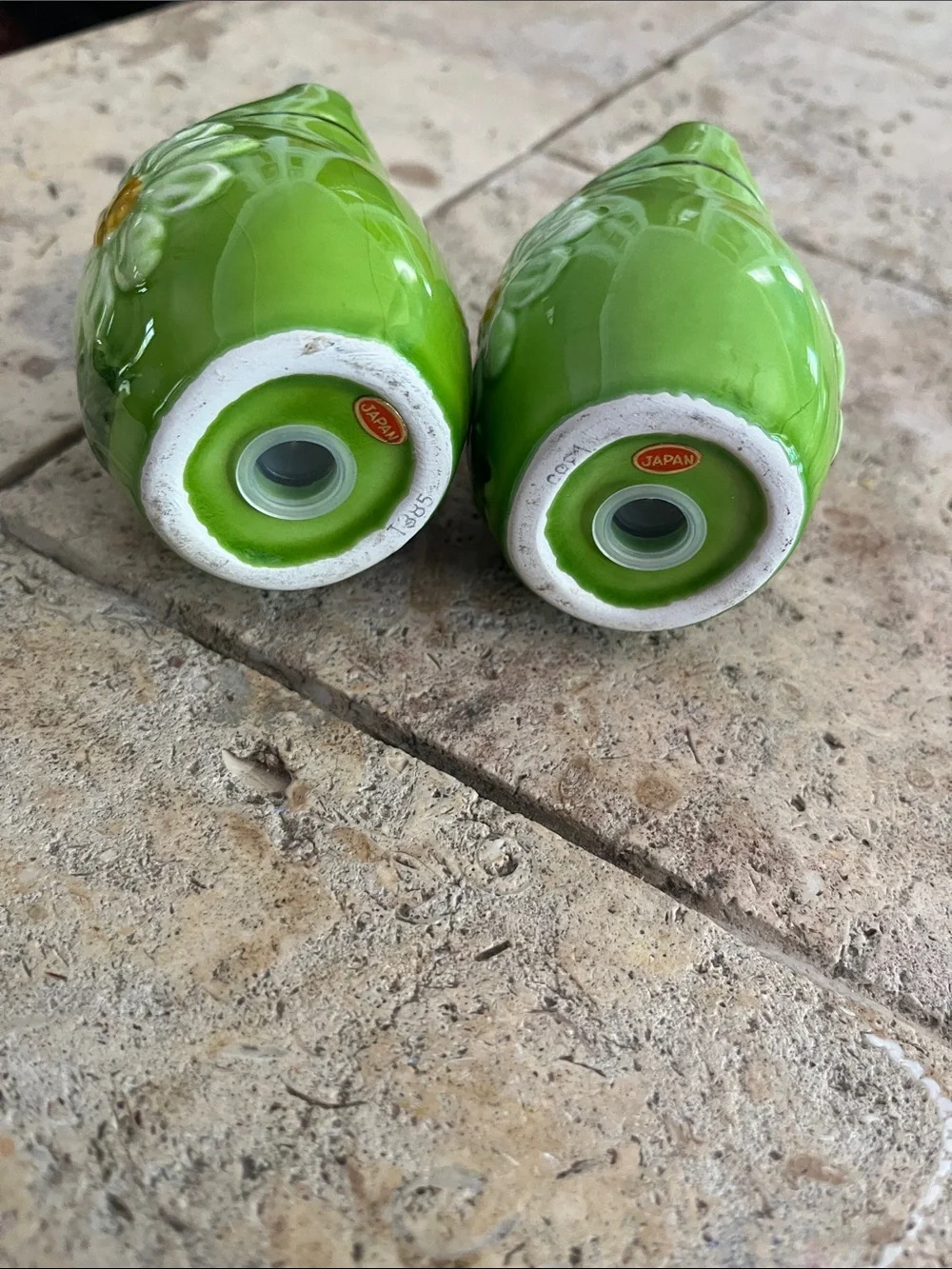 Green Daisy Ceramic Salt and Pepper Shaker Set